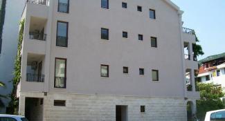 Villa Bonita Apts