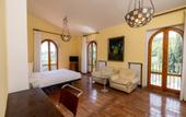 Туры в отель Hotel Pescille