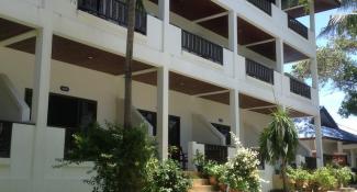 Marina Beach Resort 3*