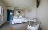 Туры в отель Higueron Hotel Curio Collection by Hilton