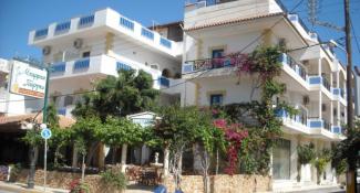 Uncle George Studios & Apartments 2*