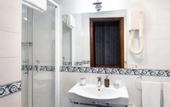 Туры в отель Welcome House
