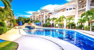 Paseo del Sol Condominios by Bric 4*