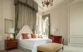 Туры в отель Four Seasons Hotel Lion Palace