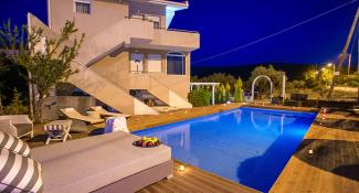 Kapahi Sea View Hotel Apts