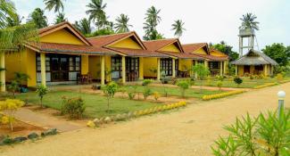 Palm Beach Nilaveli 2*