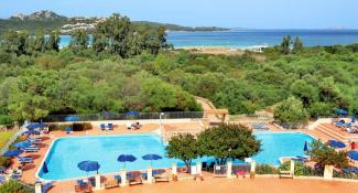 Colonna Beach Hotel & Residence  4*