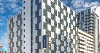 Travelodge London Stratford Hotel 3*