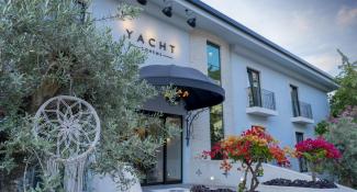 Yacht Boheme Hotel 4*