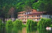 Туры в отель Lopota Lake Resort & Spa