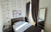 Туры в отель Hotel le Petit